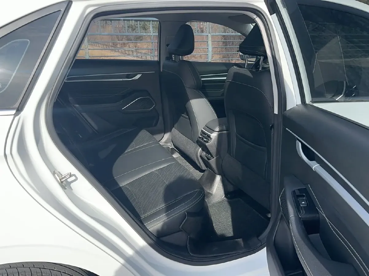 2023 Geely Emgrand 1.5L 127HP L4 CVT,autocango,china used car exporter,china ev exporter,chinese used car exporter,chinese used ev exporter