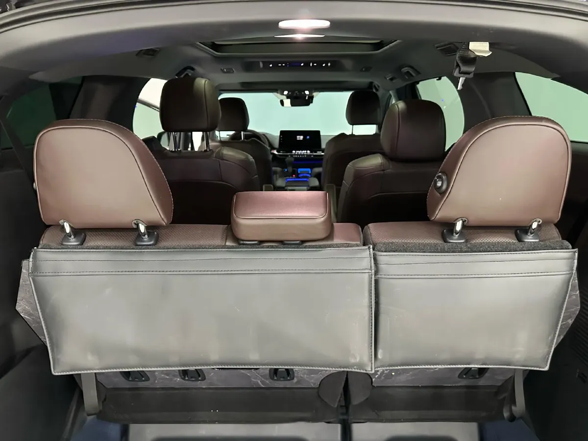 2024 Toyota Granvia 2.5L 189HP L4 E-CVT Hybrid,autocango,china used car exporter,china ev exporter,chinese used car exporter,chinese used ev exporter