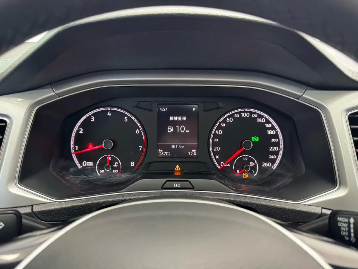 2021 Volkswagen T-Roc 1.4T 150HP L4 7DCT,autocango,china used car exporter,china ev exporter,chinese used car exporter,chinese used ev exporter