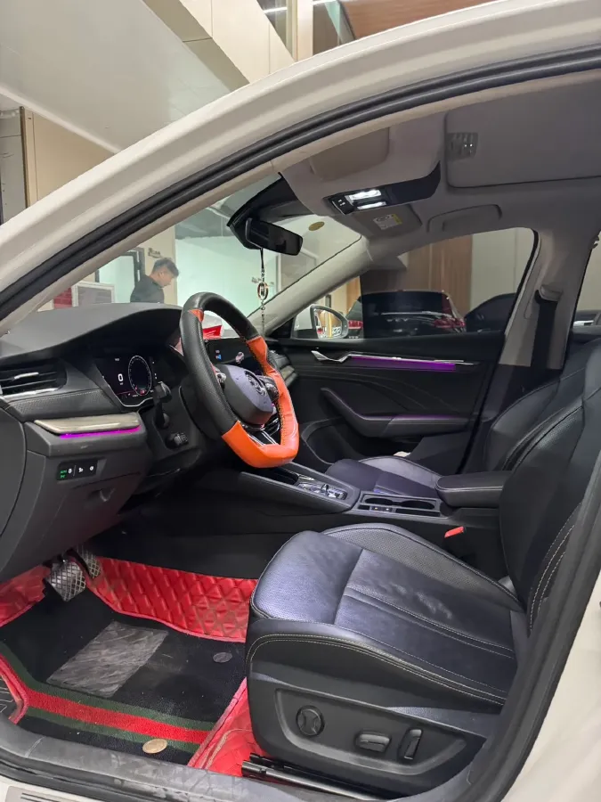 2022 Skoda Octavia 1.4T 150HP L4 7DCT,autocango,china used car exporter,china ev exporter,chinese used car exporter,chinese used ev exporter