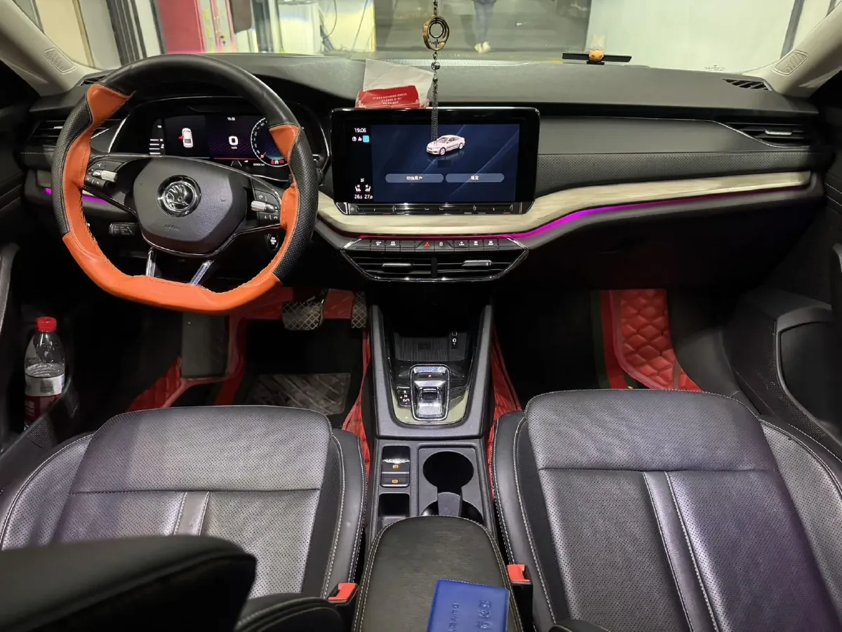 2022 Skoda Octavia 1.4T 150HP L4 7DCT,autocango,china used car exporter,china ev exporter,chinese used car exporter,chinese used ev exporter