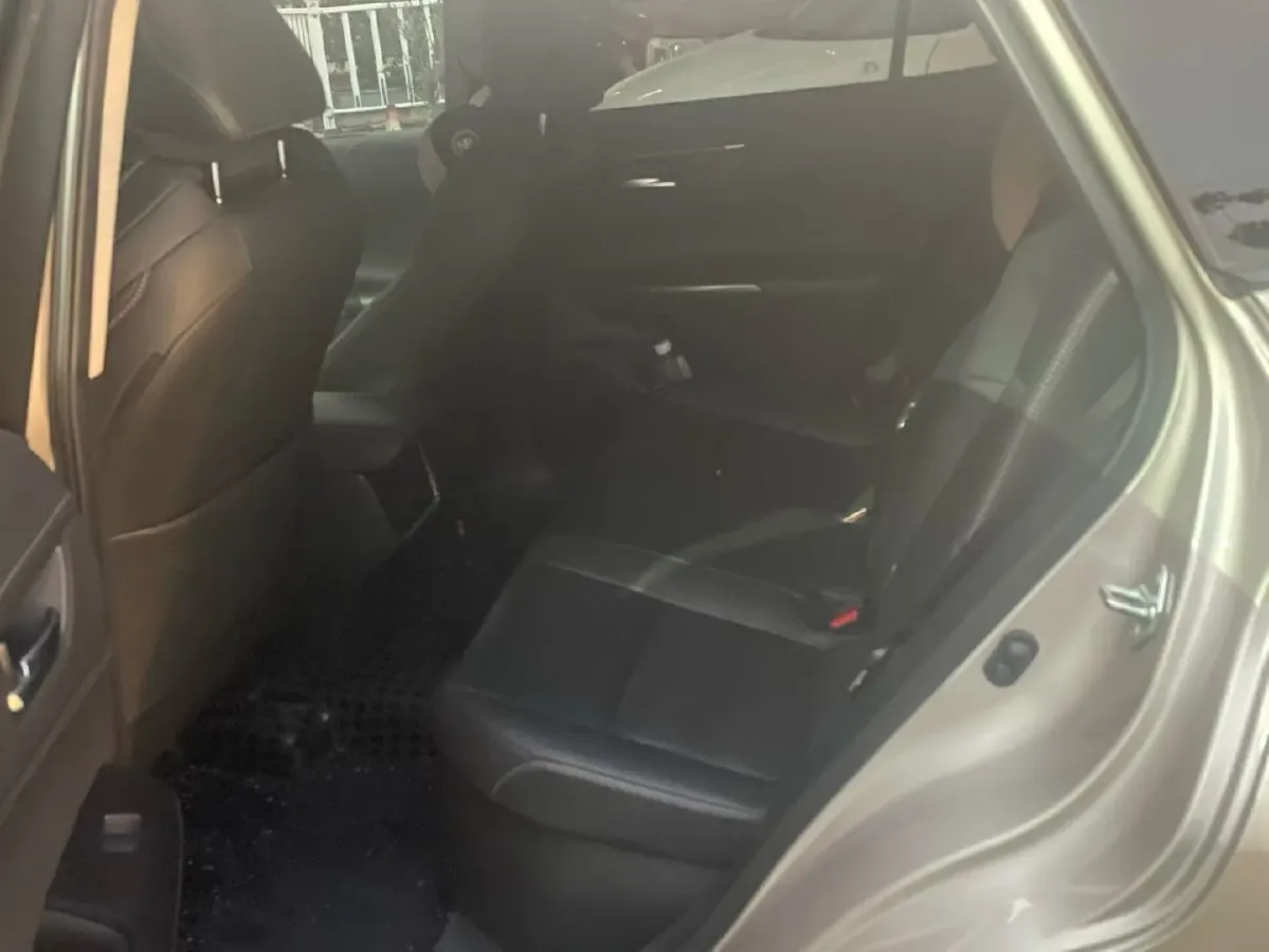 2022 Toyota Venza 2.5L 178HP L4 E-CVT Hybrid,autocango,china used car exporter,china ev exporter,chinese used car exporter,chinese used ev exporter