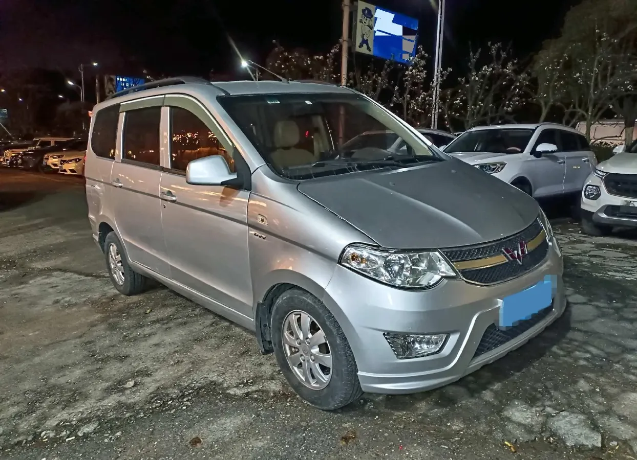 2016 WuLing HongGuang 1.5L 112HP L4 5MT,autocango,china used car exporter,china ev exporter,chinese used car exporter,chinese used ev exporter