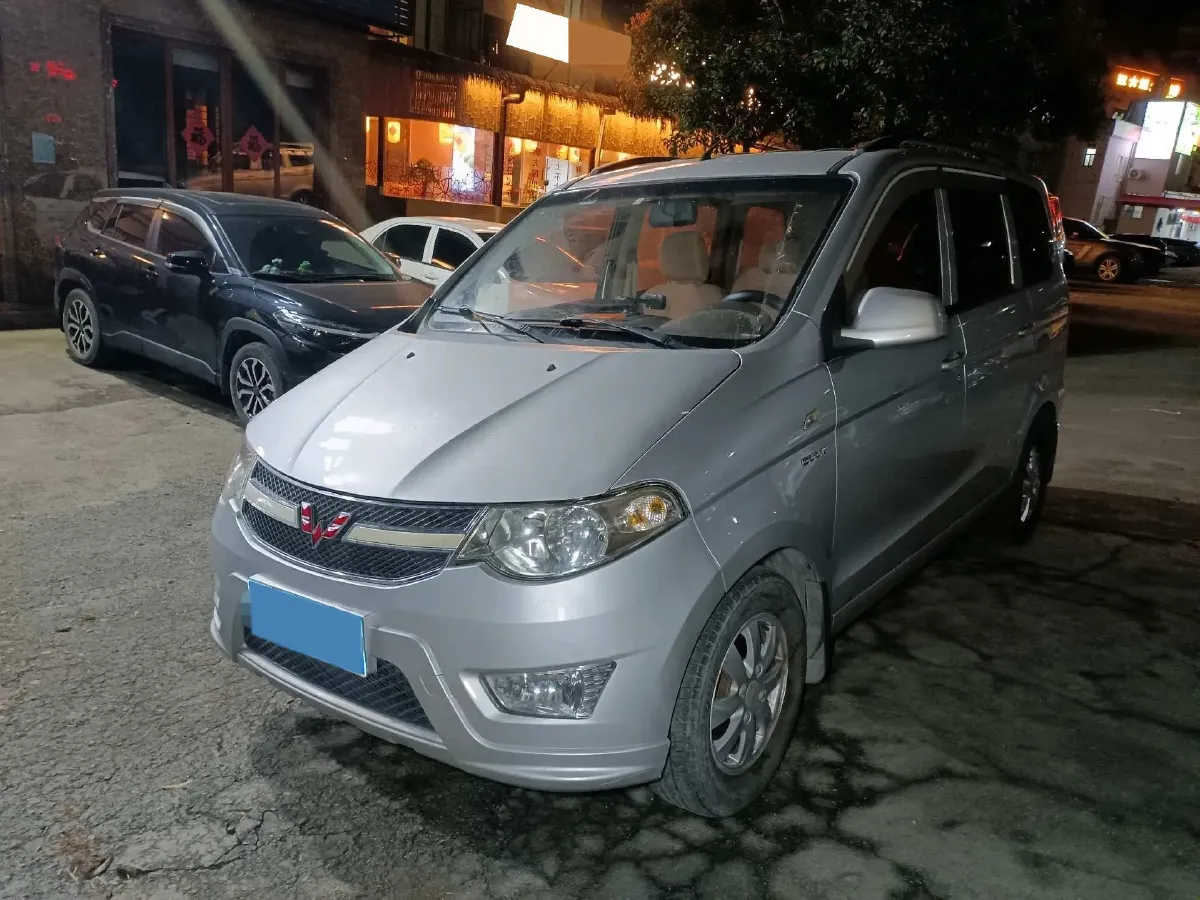 2016 WuLing HongGuang 1.5L 112HP L4 5MT,autocango,china used car exporter,china ev exporter,chinese used car exporter,chinese used ev exporter