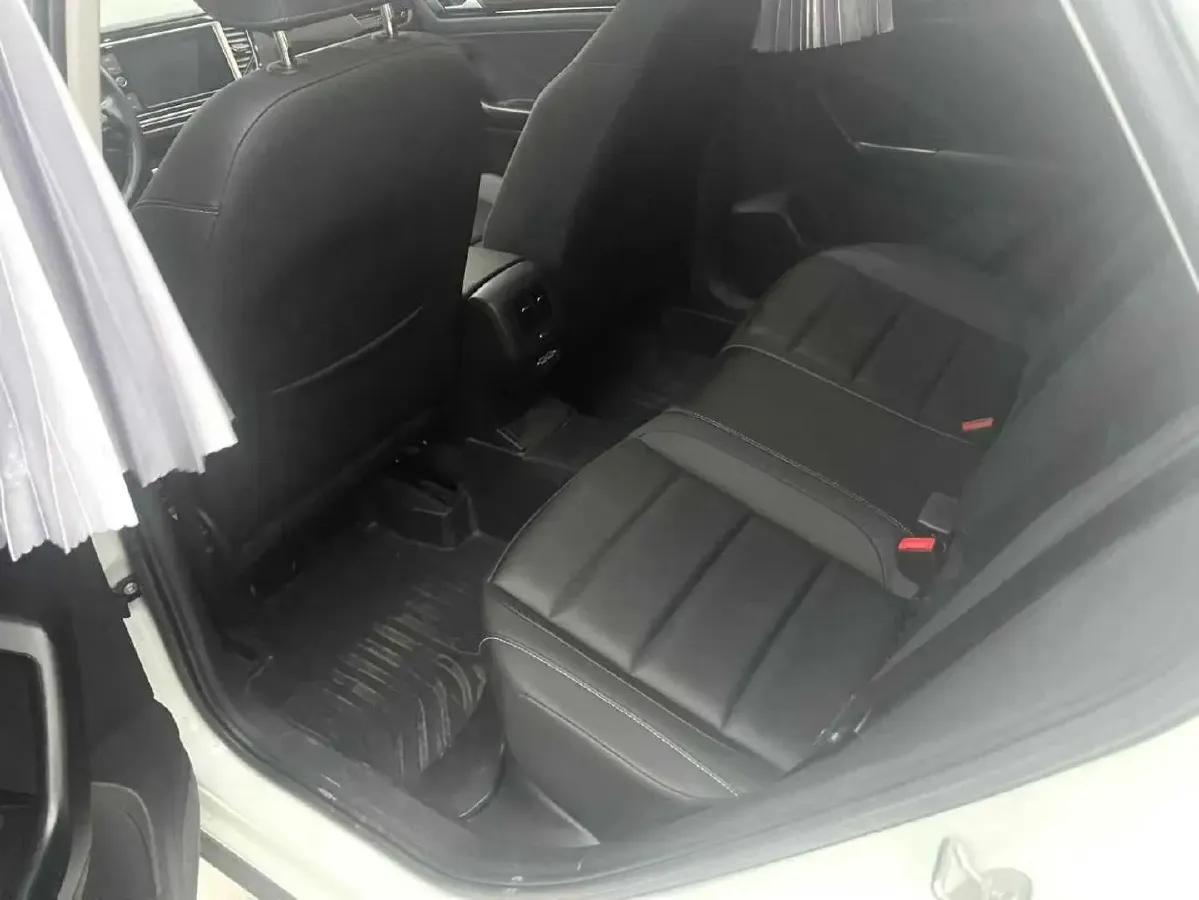 2020 Volkswagen T-Roc 1.4T 150HP L4 7DCT,autocango,china used car exporter,china ev exporter,chinese used car exporter,chinese used ev exporter