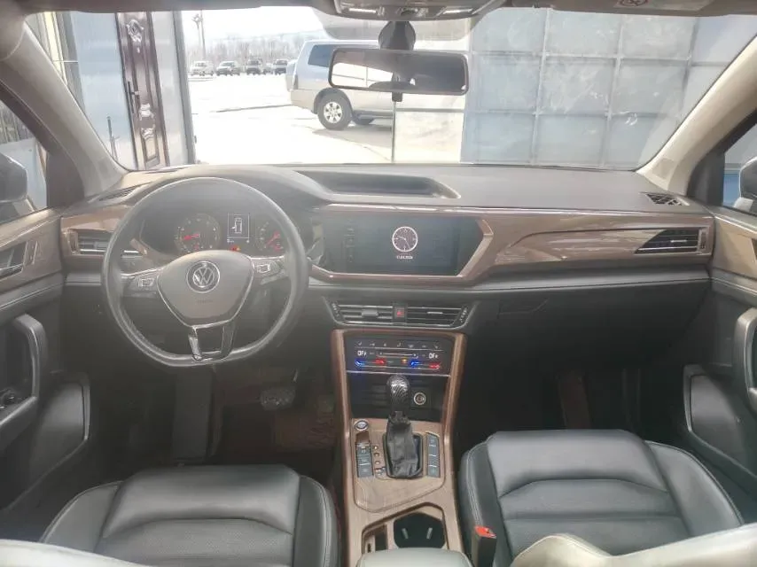 2020 Volkswagen Tharu 2.0T 186HP L4 7DCT,autocango,china used car exporter,china ev exporter,chinese used car exporter,chinese used ev exporter