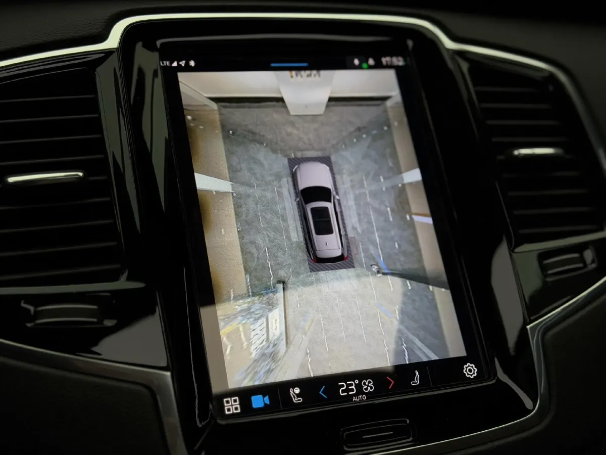 2023 Volvo XC90 2.0T 299HP L4 8AT,autocango,china used car exporter,china ev exporter,chinese used car exporter,chinese used ev exporter