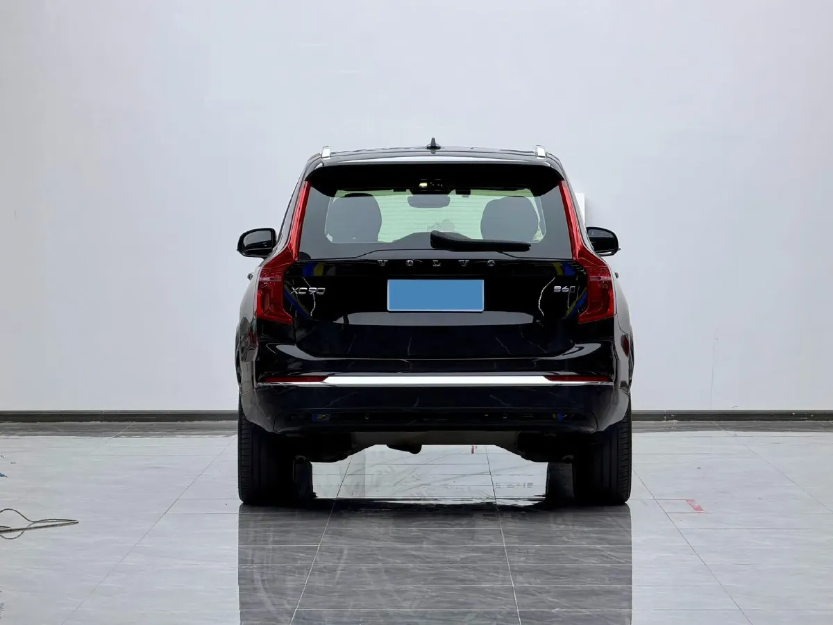 2023 Volvo XC90 2.0T 299HP L4 8AT,autocango,china used car exporter,china ev exporter,chinese used car exporter,chinese used ev exporter