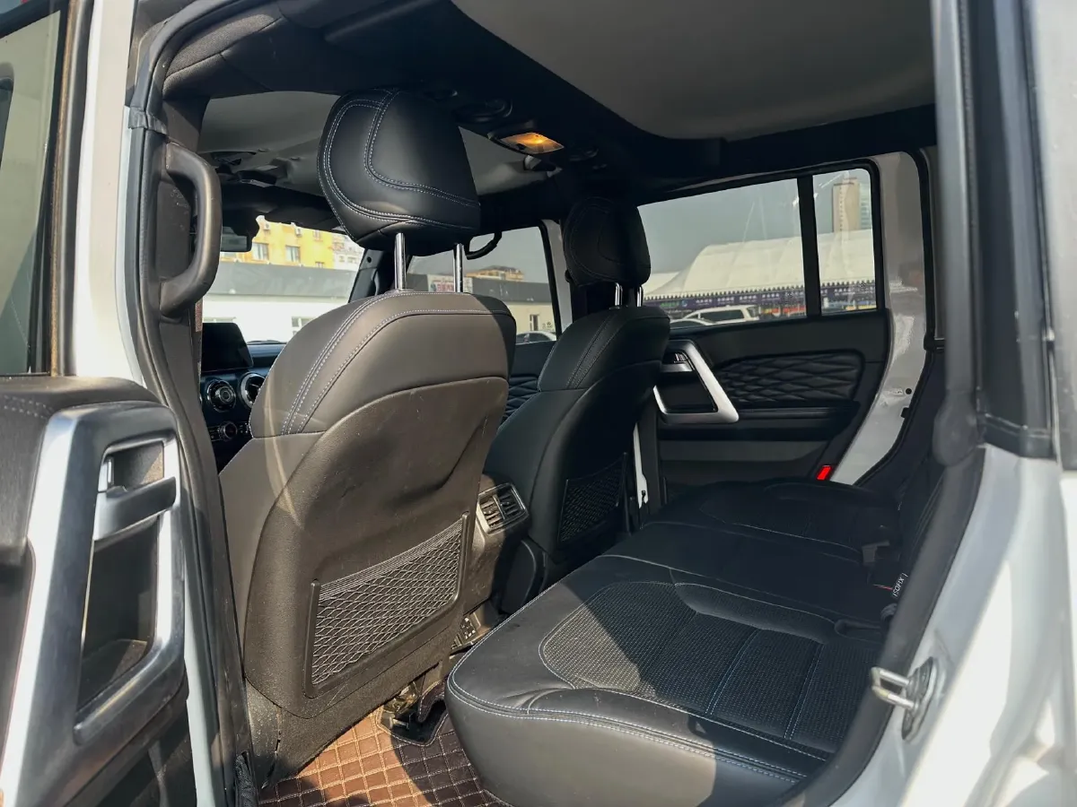 2019 Beijing BJ40 2.3T 231HP L4 6AT,autocango,china used car exporter,china ev exporter,chinese used car exporter,chinese used ev exporter