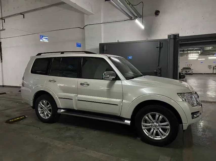 2017 Honda Jade 1.8L 141HP L4 5AT,autocango,china used car exporter,china ev exporter,chinese used car exporter,chinese used ev exporter