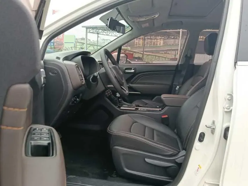 2017 GAC Trumpchi GS3 1.3T 137HP L4 6AT,autocango,china used car exporter,china ev exporter,chinese used car exporter,chinese used ev exporter