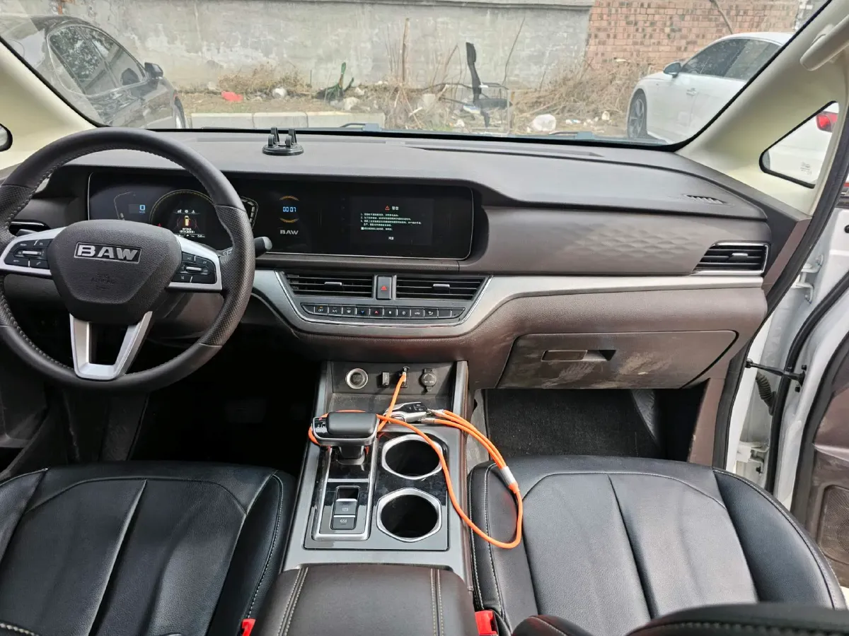 2025 BAW RuiSheng Trump M7 2.0L 144HP L4 8AT,autocango,china used car exporter,china ev exporter,chinese used car exporter,chinese used ev exporter