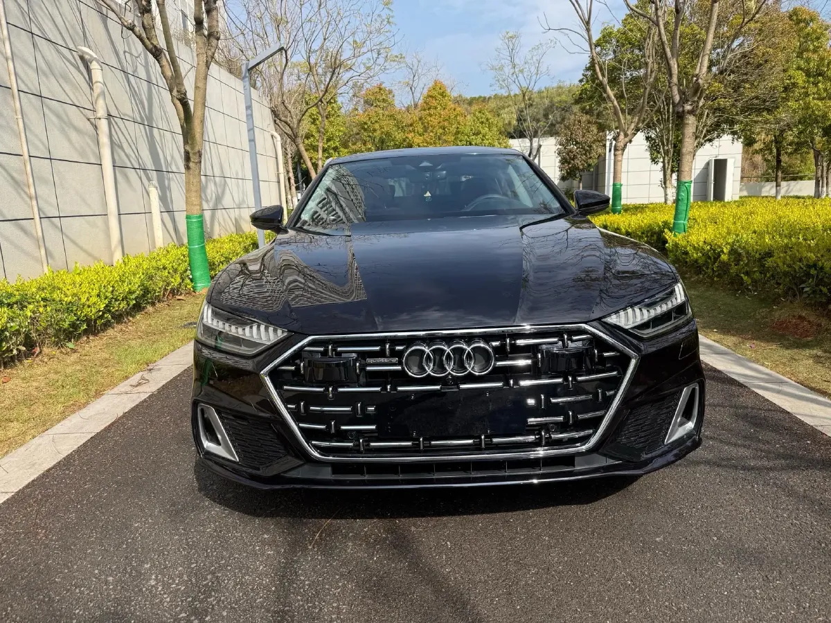 2022 Cadillac XT6 2.0T 237HP L4 9AT,autocango,china used car exporter,china ev exporter,chinese used car exporter,chinese used ev exporter