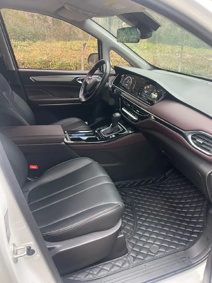 2023 GAC Trumpchi M6 1.5T 177HP L4 7DCT,autocango,china used car exporter,china ev exporter,chinese used car exporter,chinese used ev exporter