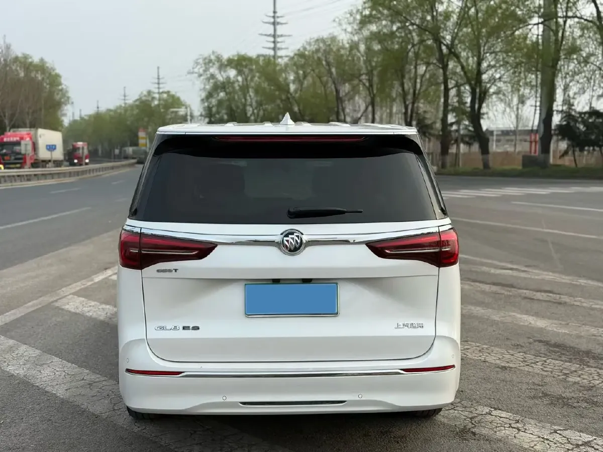 2022 Buick GL8 2.0T 237HP L4 9AT,autocango,china used car exporter,china ev exporter,chinese used car exporter,chinese used ev exporter
