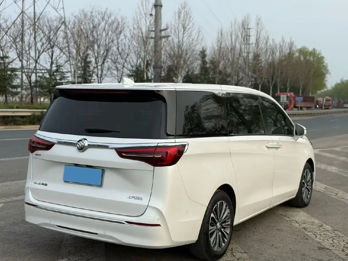 2022 Buick GL8 2.0T 237HP L4 9AT,autocango,china used car exporter,china ev exporter,chinese used car exporter,chinese used ev exporter