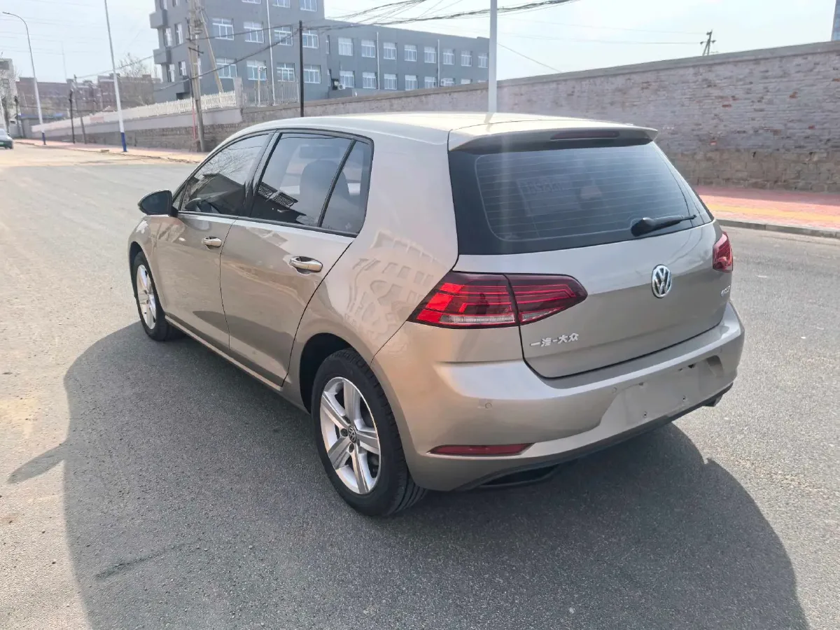 2018 Volkswagen Golf 1.6L 110HP L4 6AT,autocango,china used car exporter,china ev exporter,chinese used car exporter,chinese used ev exporter