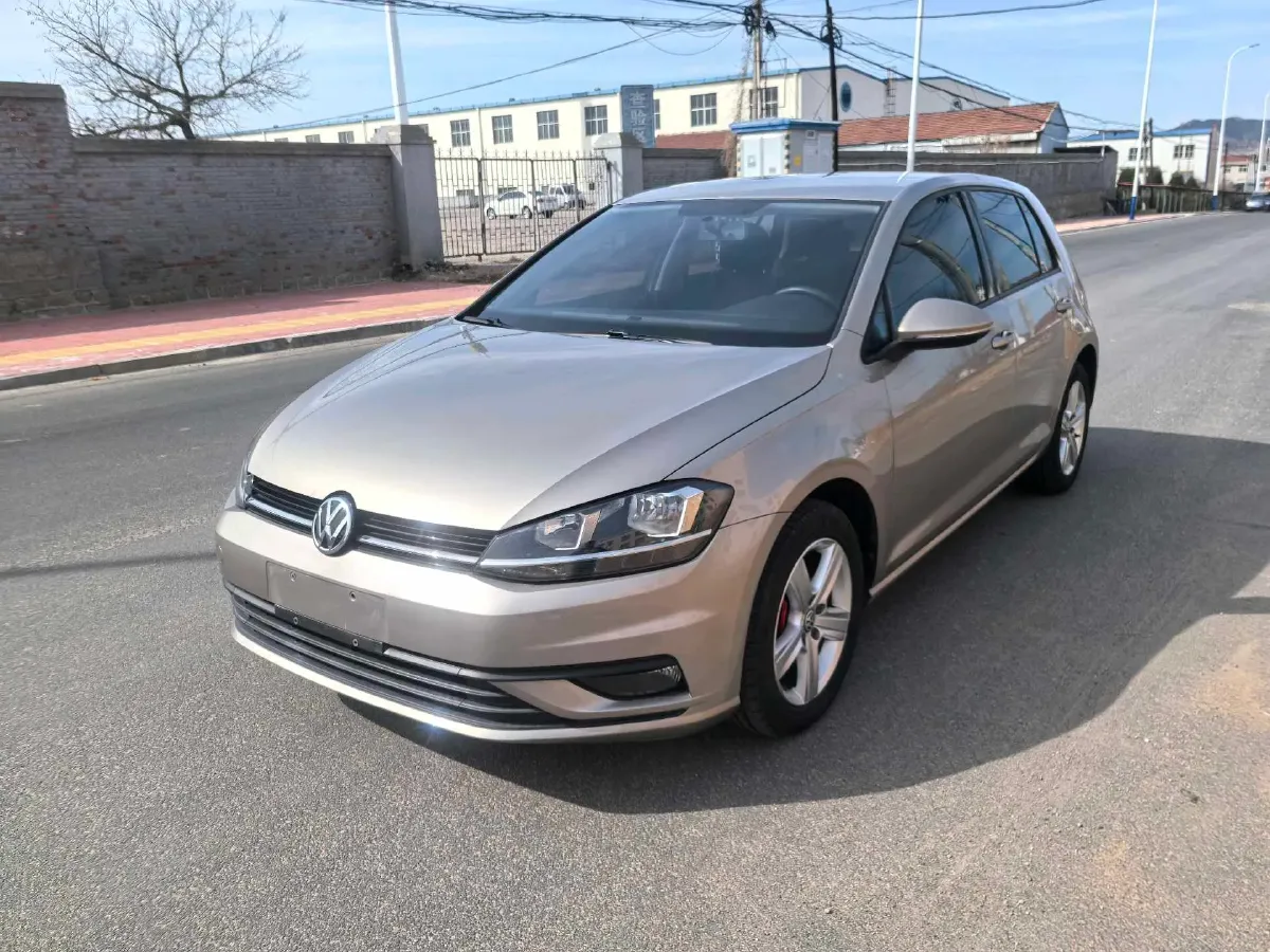 2018 Volkswagen Golf 1.6L 110HP L4 6AT,autocango,china used car exporter,china ev exporter,chinese used car exporter,chinese used ev exporter