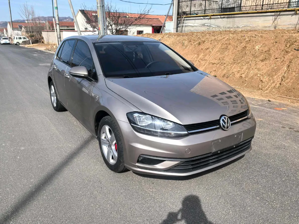 2018 Volkswagen Golf 1.6L 110HP L4 6AT,autocango,china used car exporter,china ev exporter,chinese used car exporter,chinese used ev exporter