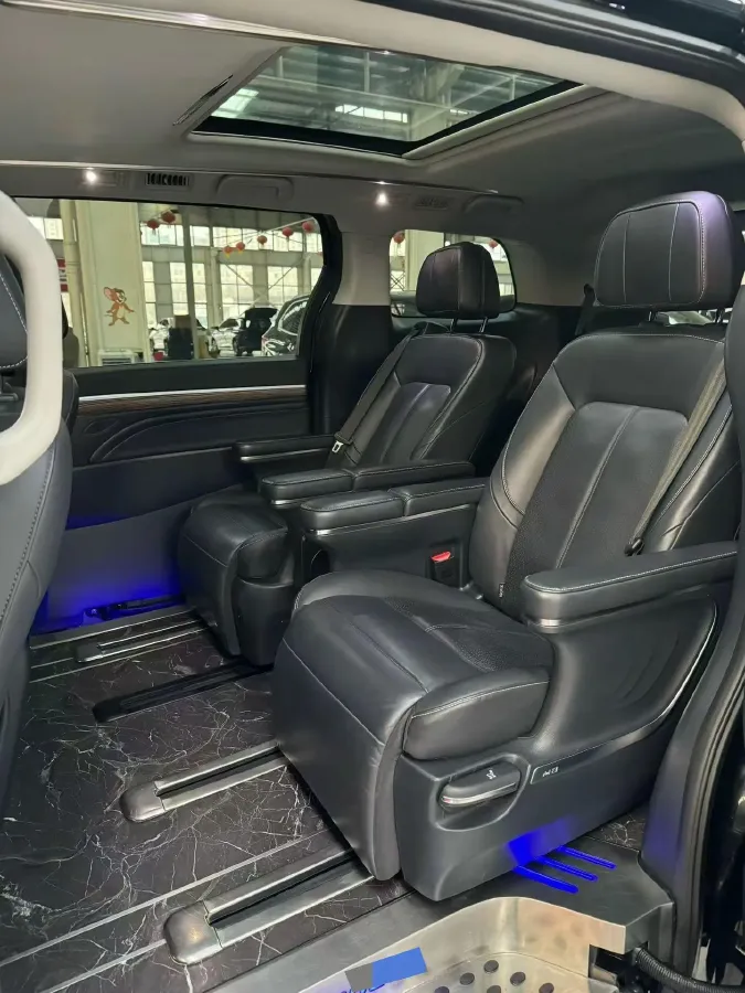 2023 GAC Trumpchi M8 2.0T 252HP L4 8AT,autocango,china used car exporter,china ev exporter,chinese used car exporter,chinese used ev exporter