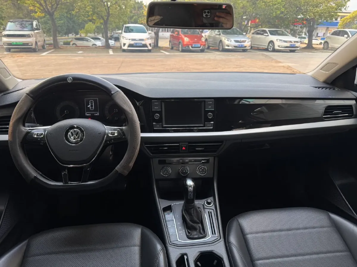 2019 Volkswagen Lavida 1.5L 113HP L4 6AT,autocango,china used car exporter,china ev exporter,chinese used car exporter,chinese used ev exporter