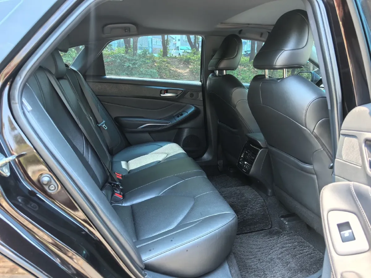 2019 Toyota Avalon 2.0L 178HP L4 CVT,autocango,china used car exporter,china ev exporter,chinese used car exporter,chinese used ev exporter