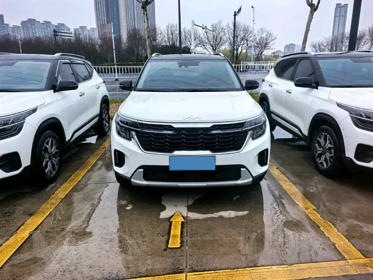 2023 Kia Seltos 1.5L 115HP L4 CVT,autocango,china used car exporter,china ev exporter,chinese used car exporter,chinese used ev exporter