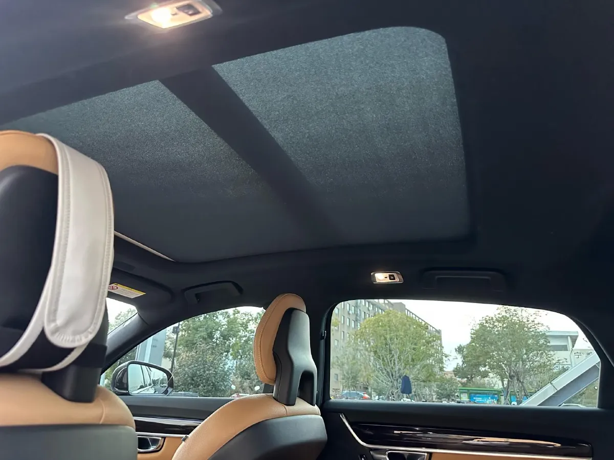 2017 Volvo S90 2.0T 254HP L4 8AT,autocango,china used car exporter,china ev exporter,chinese used car exporter,chinese used ev exporter