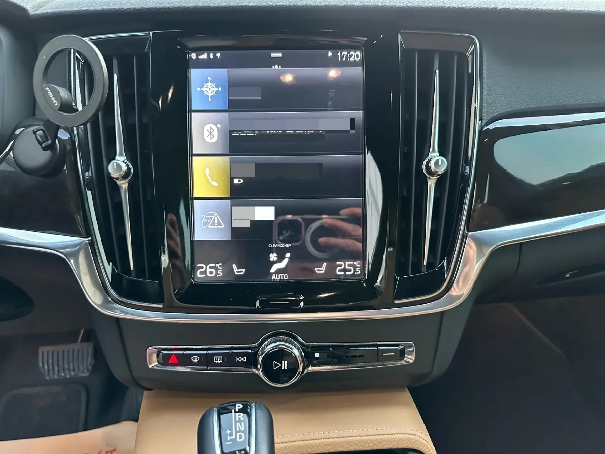 2017 Volvo S90 2.0T 254HP L4 8AT,autocango,china used car exporter,china ev exporter,chinese used car exporter,chinese used ev exporter