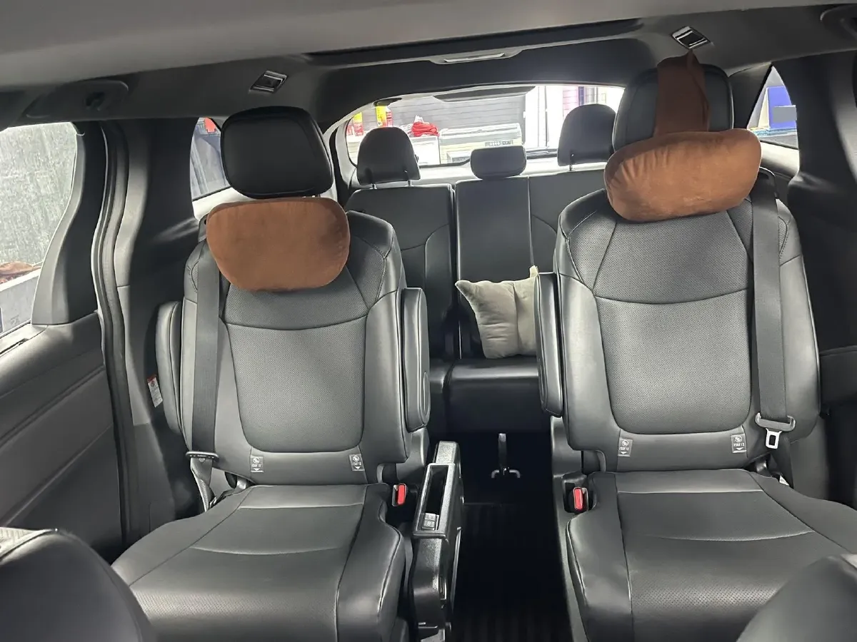 2024 Toyota Granvia 2.5L 189HP L4 E-CVT Hybrid,autocango,china used car exporter,china ev exporter,chinese used car exporter,chinese used ev exporter