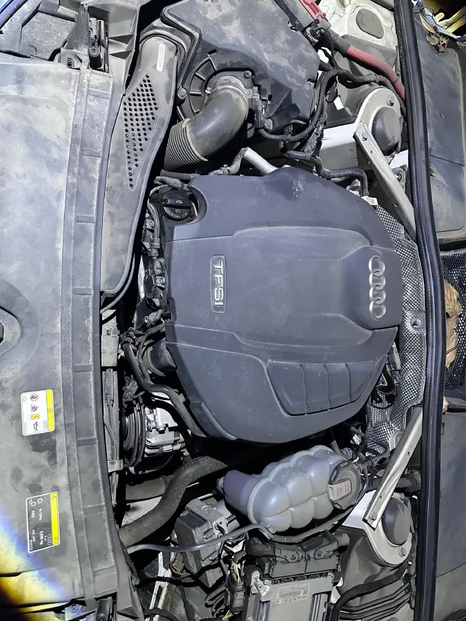 2020 Audi A4L 2.0T 190HP L4 7DCT,autocango,china used car exporter,china ev exporter,chinese used car exporter,chinese used ev exporter