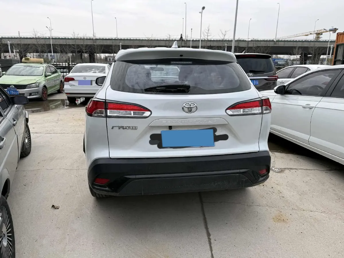 2023 Toyota Frontlander 2.0L 171HP L4 CVT,autocango,china used car exporter,china ev exporter,chinese used car exporter,chinese used ev exporter