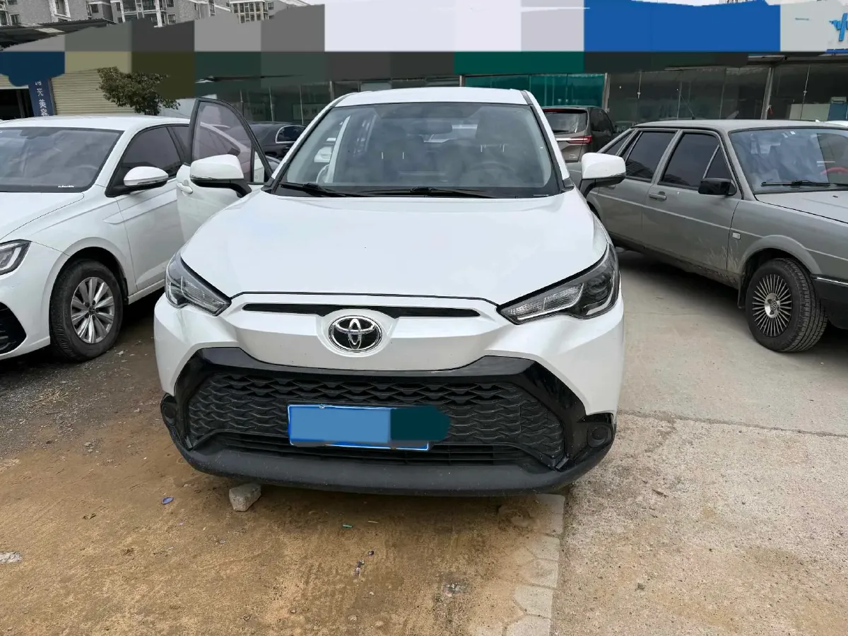 2023 Toyota Frontlander 2.0L 171HP L4 CVT,autocango,china used car exporter,china ev exporter,chinese used car exporter,chinese used ev exporter