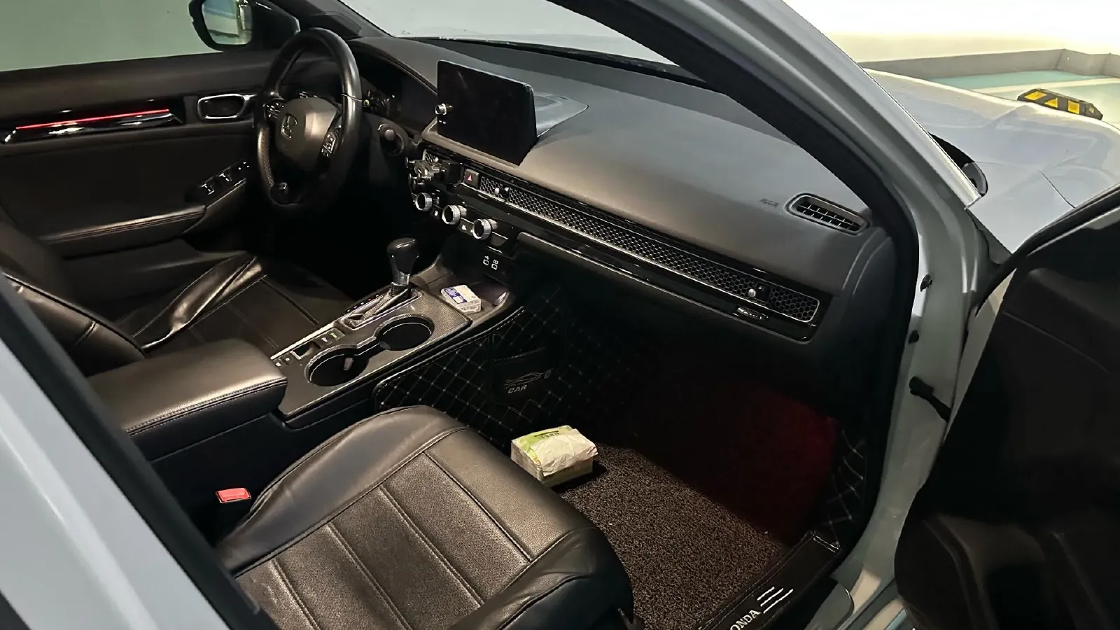 2022 Honda Civic 1.5T 182HP L4 CVT,autocango,china used car exporter,china ev exporter,chinese used car exporter,chinese used ev exporter