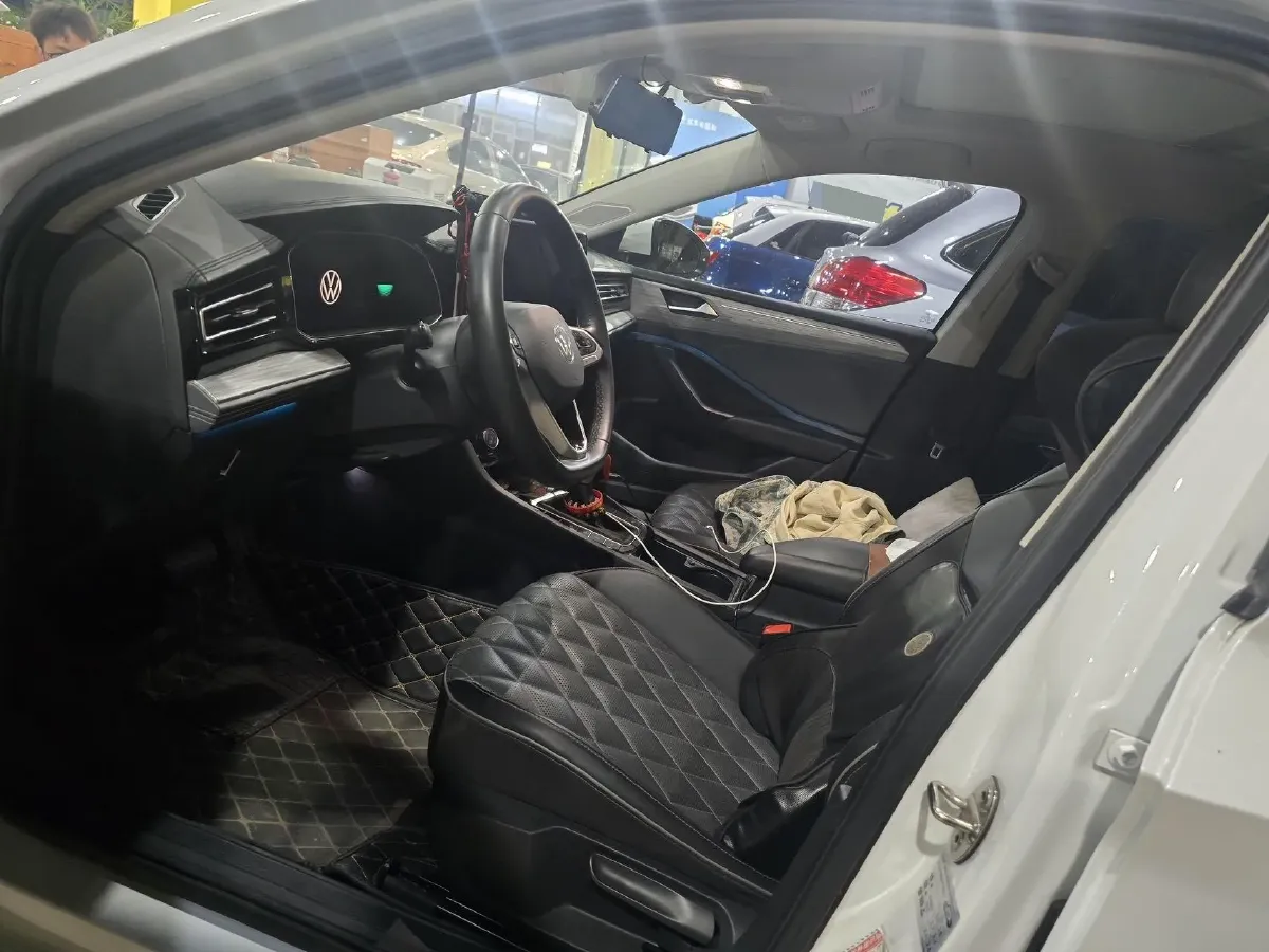 2023 Volkswagen Sagitar 1.5T 160HP L4 7DCT,autocango,china used car exporter,china ev exporter,chinese used car exporter,chinese used ev exporter