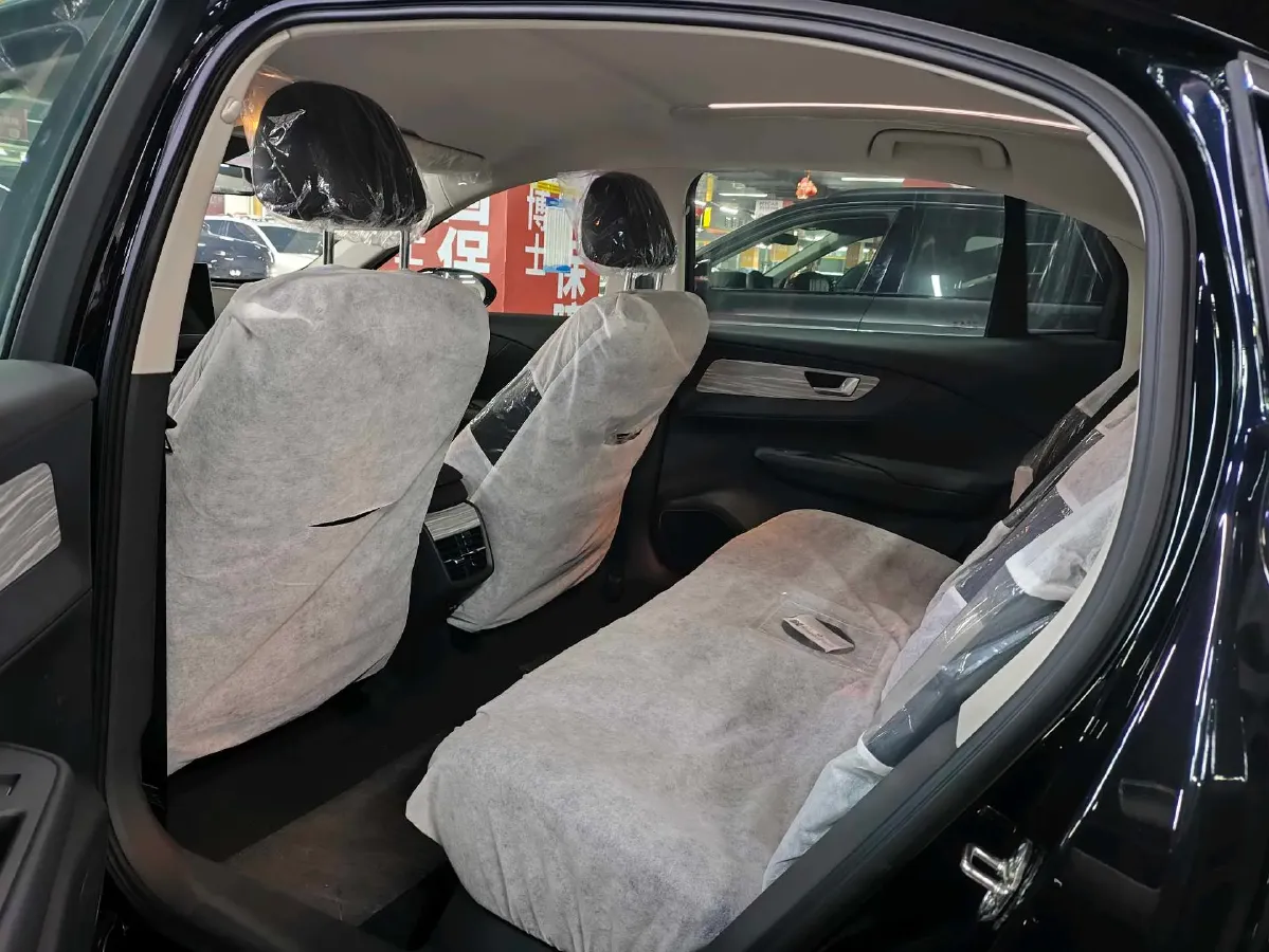 2024 HongQi E-QM5 BEV 60KWH,autocango,china used car exporter,china ev exporter,chinese used car exporter,chinese used ev exporter