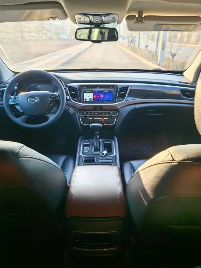 2017 GAC Trumpchi GS8 2.0T 201HP L4 6AT,autocango,china used car exporter,china ev exporter,chinese used car exporter,chinese used ev exporter