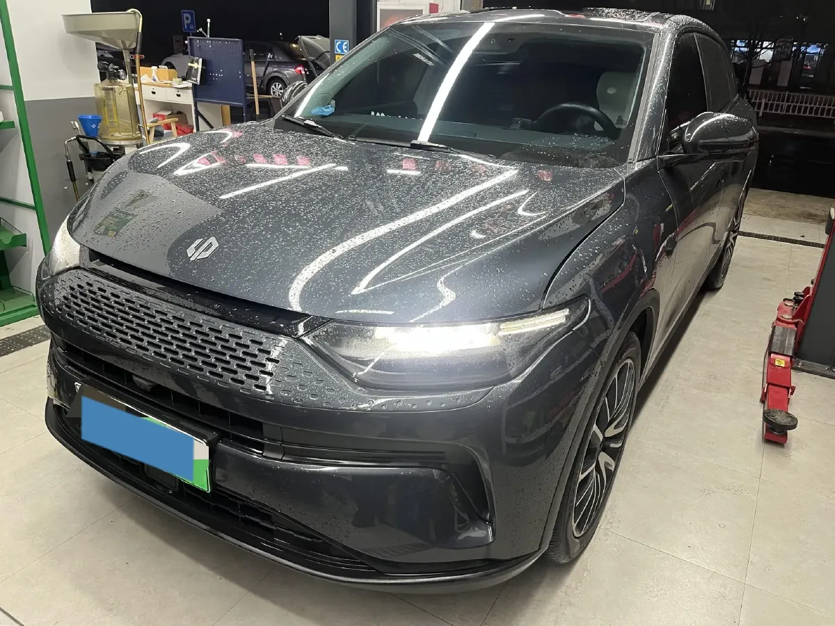 2023 Leapmotor C11 Range Extended 131HP REEV 43.74KWH,autocango,china used car exporter,china ev exporter,chinese used car exporter,chinese used ev exporter