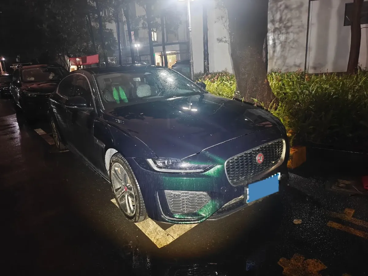 2022 Jaguar XEL 2.0T 250HP L4 8AT,autocango,china used car exporter,china ev exporter,chinese used car exporter,chinese used ev exporter