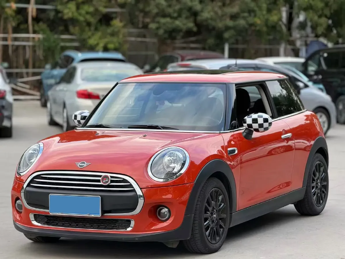 2020 MINI MINI 1.5T 102HP L3 7DCT,autocango,china used car exporter,china ev exporter,chinese used car exporter,chinese used ev exporter