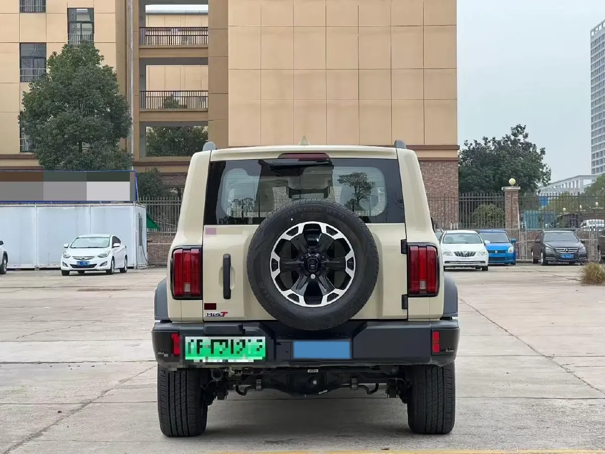 2025 Tank 300 2.0T 252HP L4 9AT PHEV,autocango,china used car exporter,china ev exporter,chinese used car exporter,chinese used ev exporter
