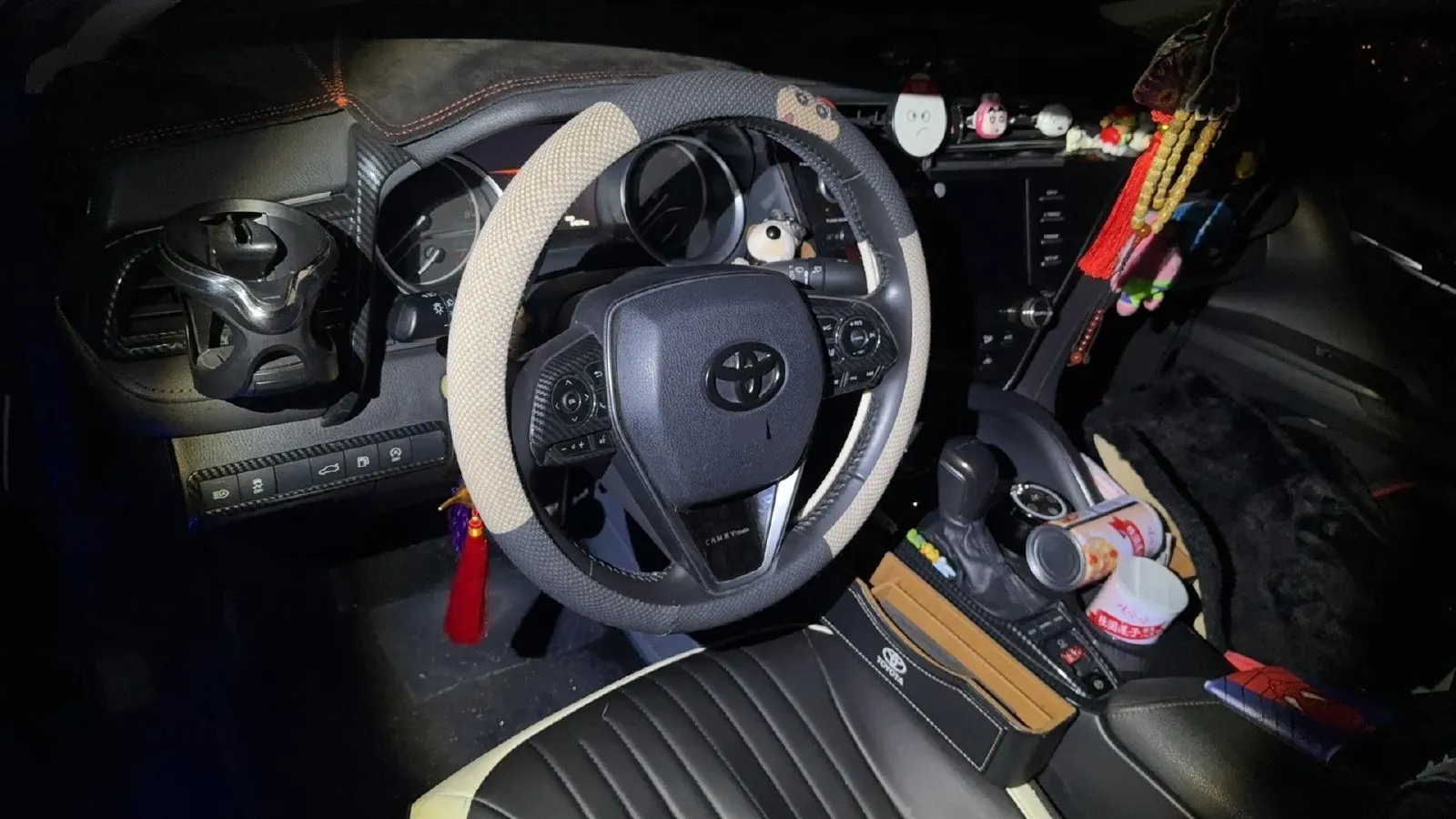 2018 Toyota Camry 2.5L 209HP L4 8AT,autocango,china used car exporter,china ev exporter,chinese used car exporter,chinese used ev exporter