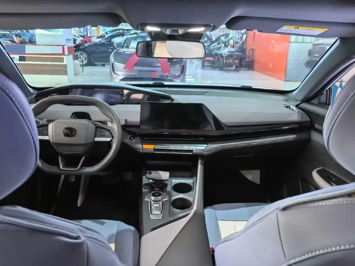 2023 ChangAn UNI-V 2.0T 233HP L4 8AT,autocango,china used car exporter,china ev exporter,chinese used car exporter,chinese used ev exporter