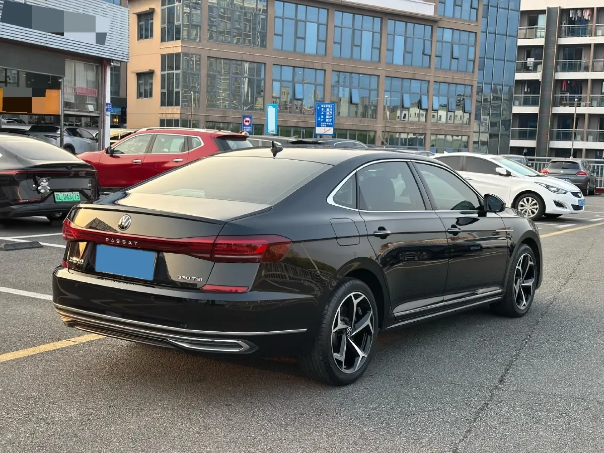 2023 Volkswagen Passat 2.0T 186HP L4 7DCT,autocango,china used car exporter,china ev exporter,chinese used car exporter,chinese used ev exporter