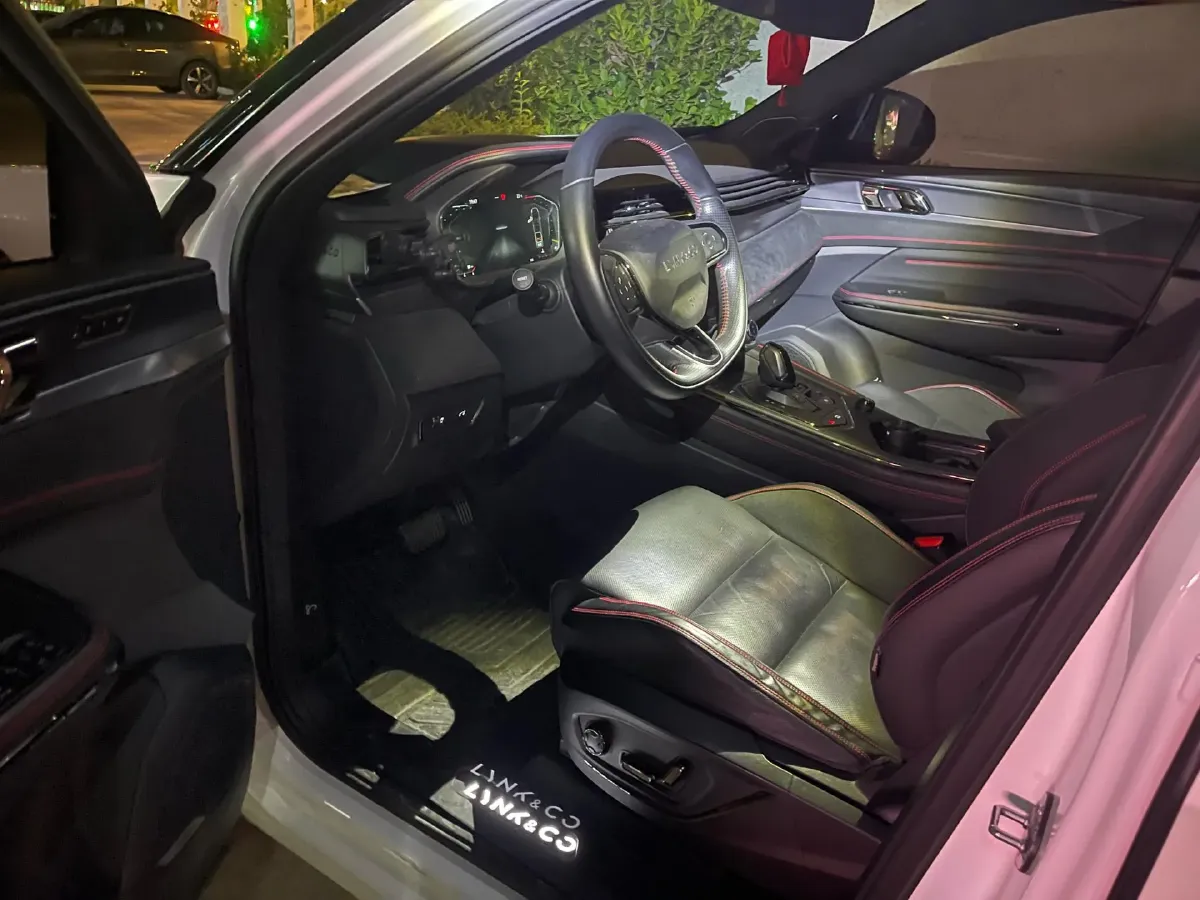 2020 LYNK&CO 05 2.0T 254HP L4 8AT,autocango,china used car exporter,china ev exporter,chinese used car exporter,chinese used ev exporter