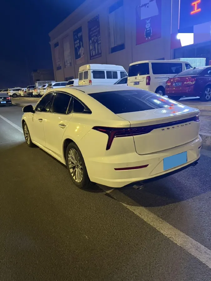 2023 Bestune B70 1.5T 169HP L4 7DCT,autocango,china used car exporter,china ev exporter,chinese used car exporter,chinese used ev exporter