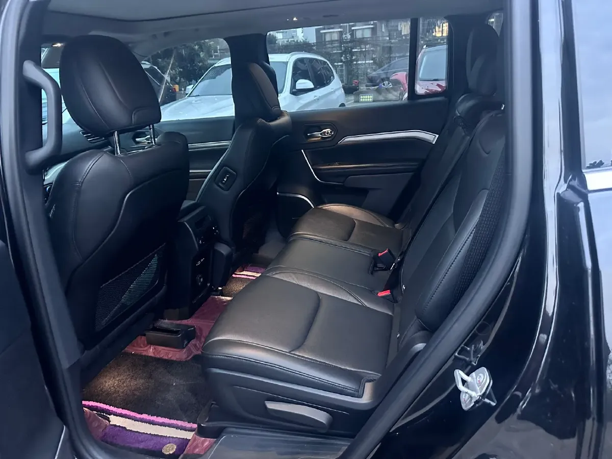 2020 Jeep Grand Commander 2.0T 234HP L4 9AT,autocango,china used car exporter,china ev exporter,chinese used car exporter,chinese used ev exporter