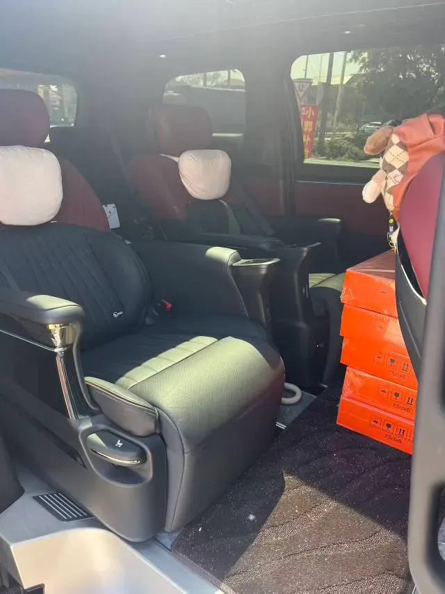 2025 GAC Trumpchi M8 2.0T 190HP L4 2DHT Hybrid,autocango,china used car exporter,china ev exporter,chinese used car exporter,chinese used ev exporter