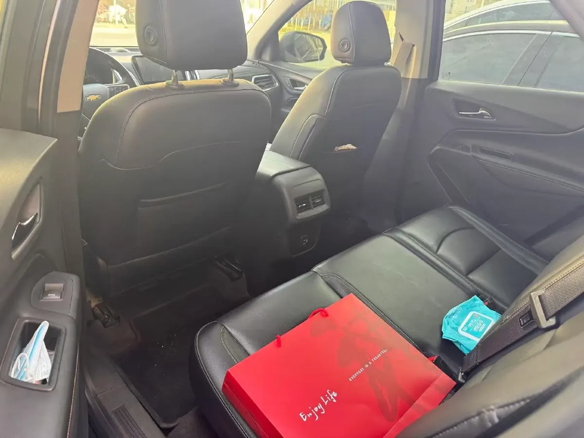 2019 Chevrolet Equinox 1.5T 169HP L4 6AT,autocango,china used car exporter,china ev exporter,chinese used car exporter,chinese used ev exporter