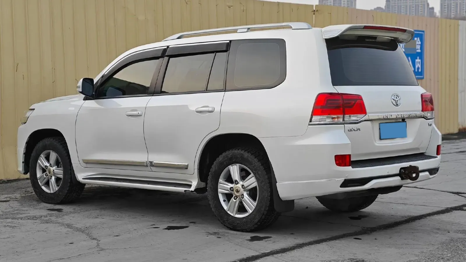 2015 Toyota Land Cruiser 4.0L 275HP V6 5AT,autocango,china used car exporter,china ev exporter,chinese used car exporter,chinese used ev exporter